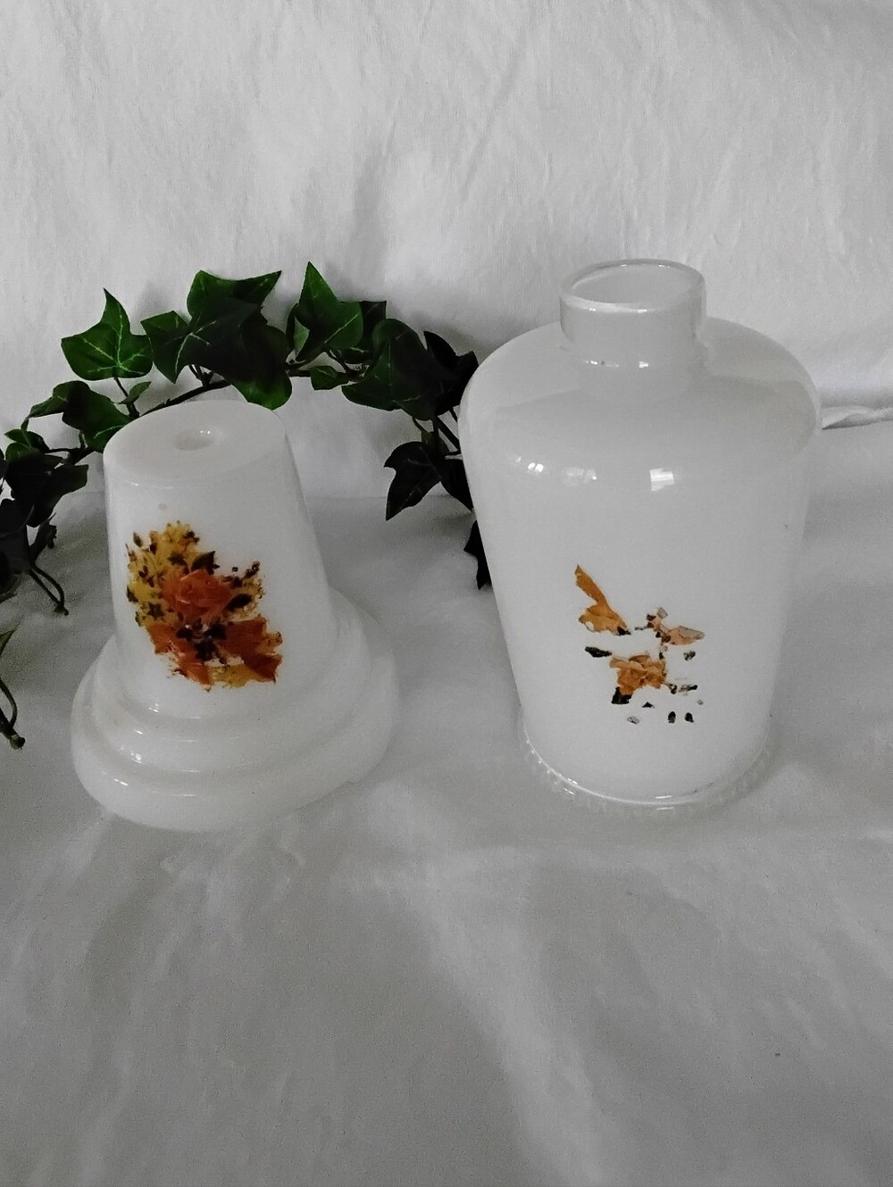 Vtg White Floral Milk Glass Lamp Shade & Base - Amber Leaf Motif